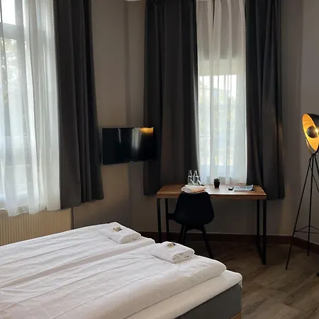 Hotel Restaurant Zum Lowen Duisburg