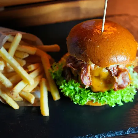 Restaurant Zum Lowen Hotel 2*