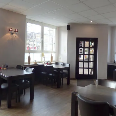 Restaurant Zum Loewen Szálloda