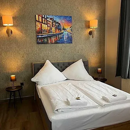 祖姆鲁文餐厅酒店 2* 杜伊斯堡
